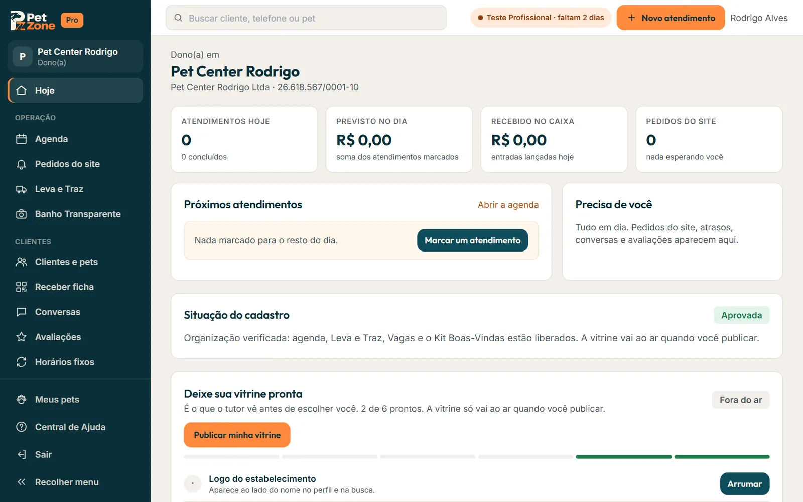 Selo do teste grátis no topo da tela, laranja nos últimos dias